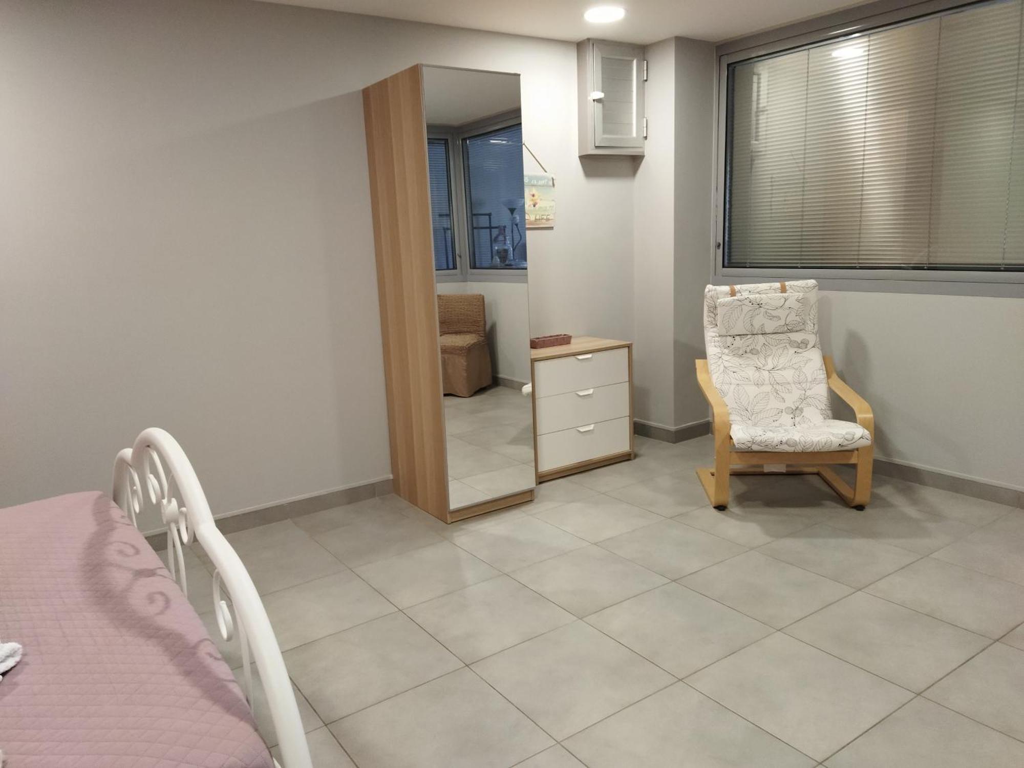 Cozy Apartment Near To The Airport Kouvarás Стая снимка