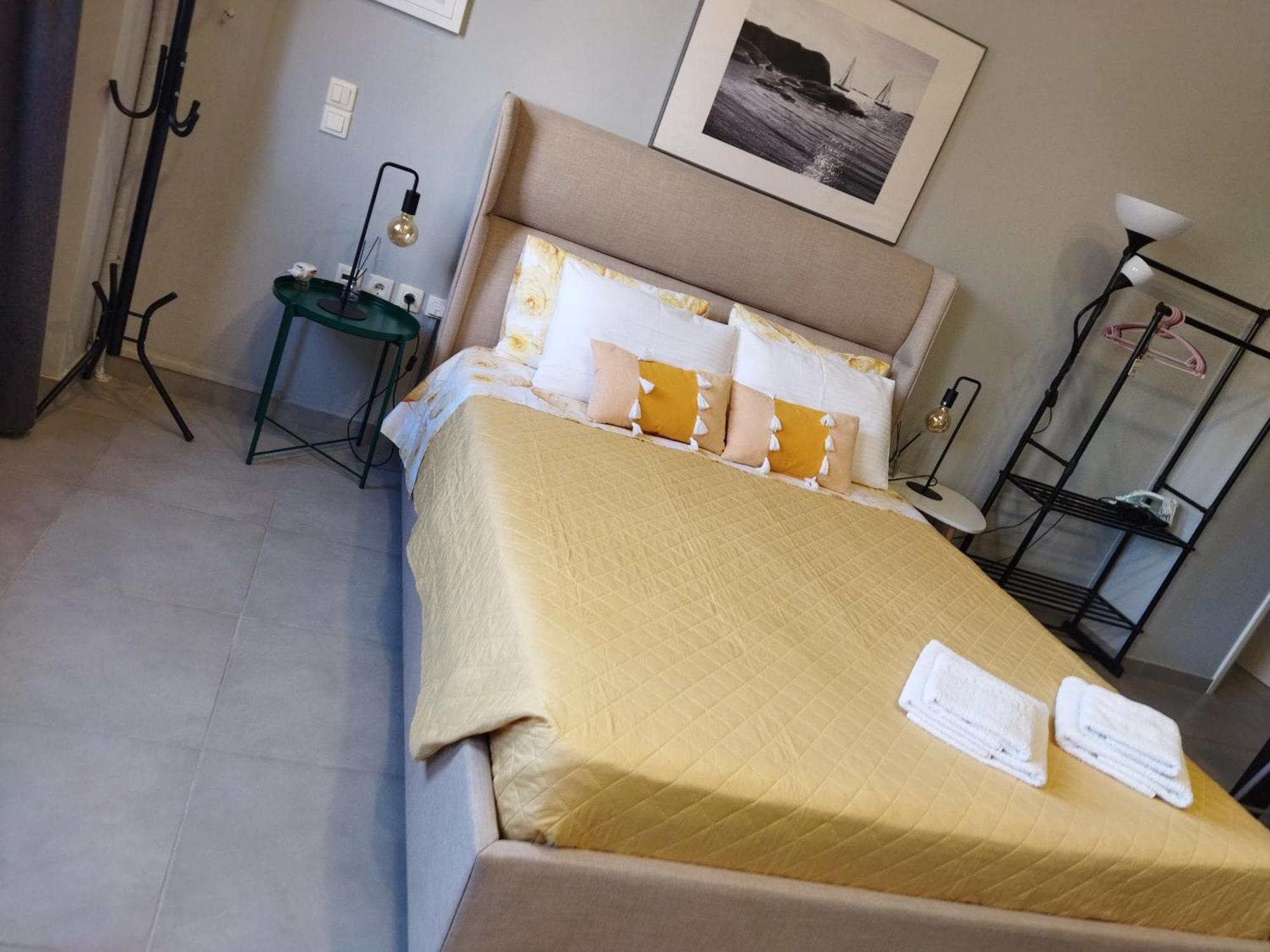 Cozy Apartment Near To The Airport Kouvarás Екстериор снимка
