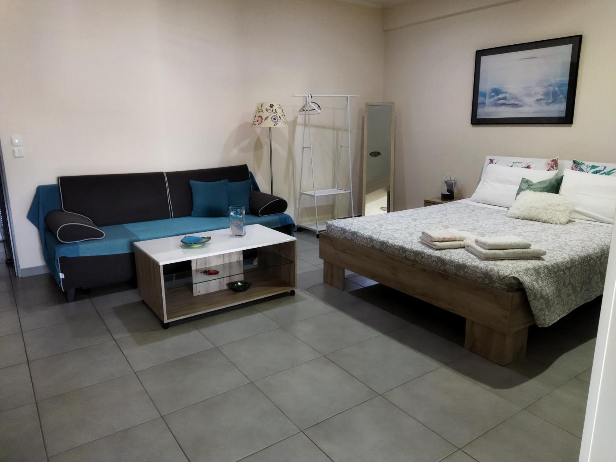 Cozy Apartment Near To The Airport Kouvarás Екстериор снимка