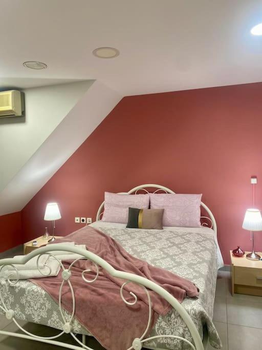 Cozy Apartment Near To The Airport Kouvarás Екстериор снимка