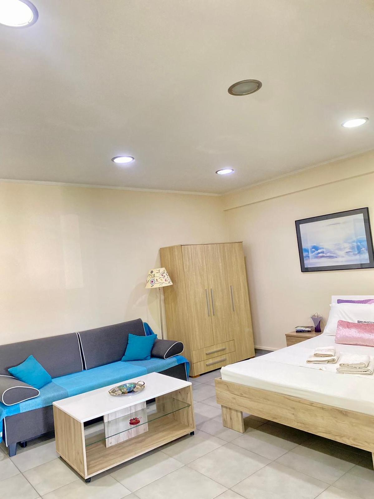 Cozy Apartment Near To The Airport Kouvarás Екстериор снимка